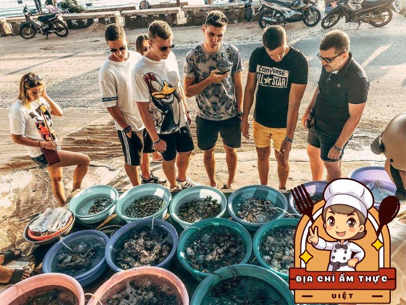 quán ăn hải sản phan thiết bờ kè 68